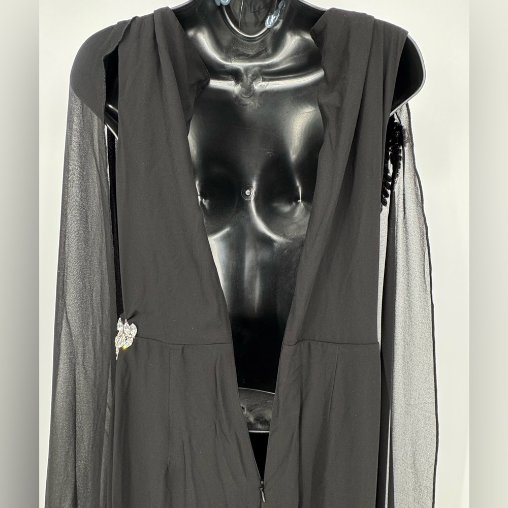 NWOT Elegant Black Evening Gown Rhinestones Cape Sleeves Size Small - Picture 16 of 17